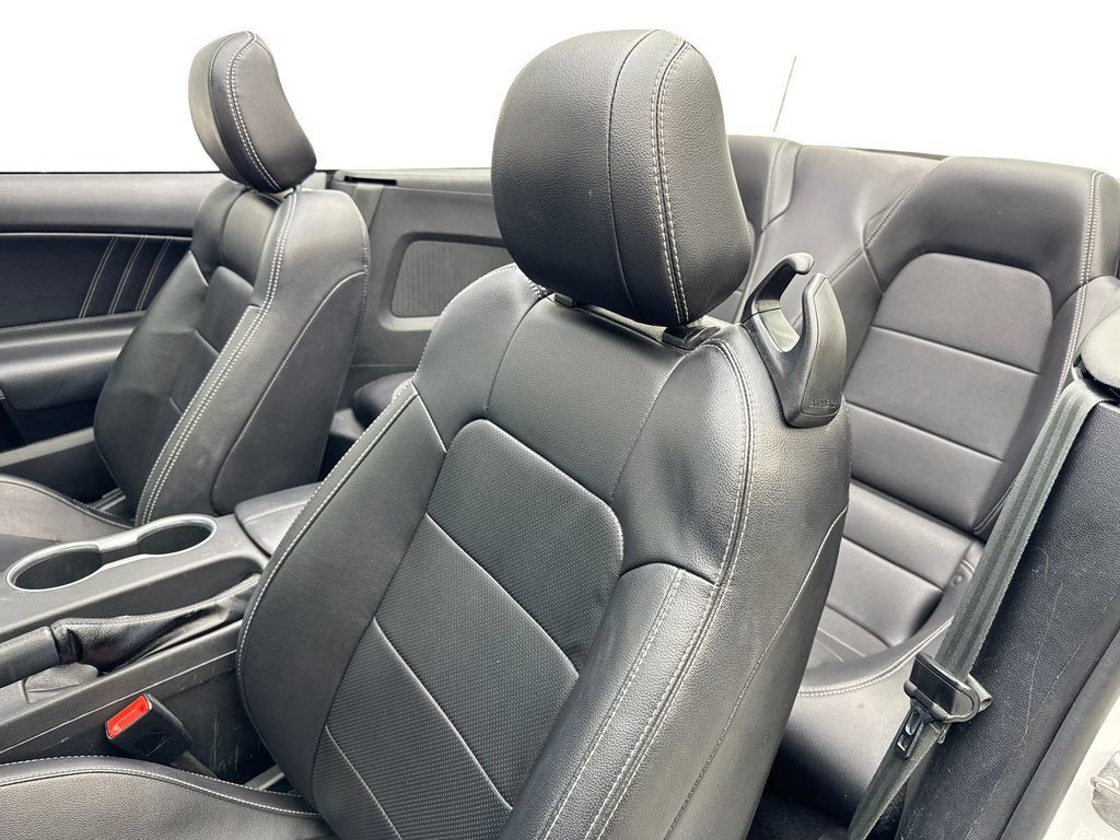 Used 2023 Ford Mustang Premium RWD image 31