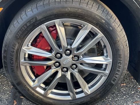 Certified 2022 Cadillac XT5 Sportv image 38