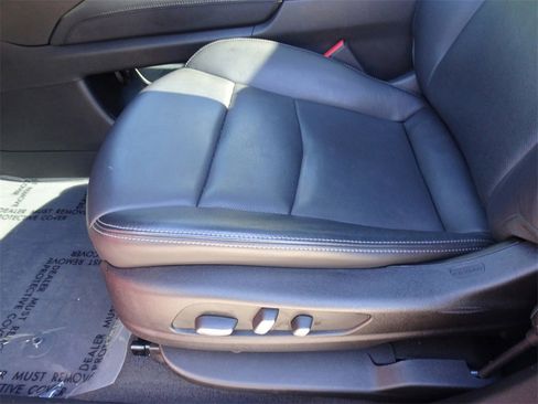 Certified 2022 Cadillac XT6 Premium Luxury w/ Technology Package image 9