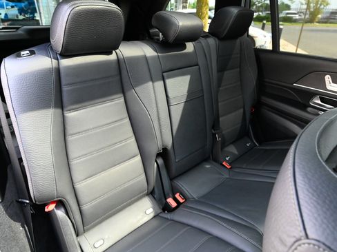 Used 2021 Mercedes-Benz GLS 580 4MATIC image 55
