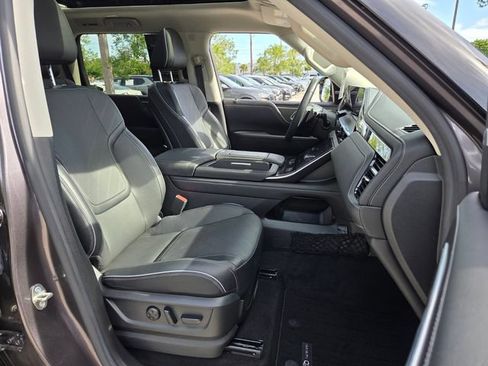 Used 2025 INFINITI QX80 Luxe w/ Cargo Package AWD/4WD image 25