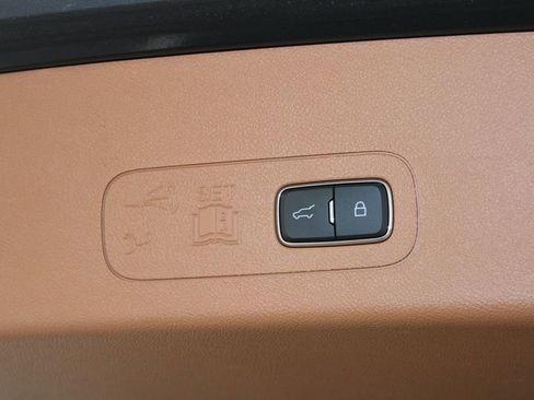 Used 2023 Lincoln Aviator Black Label w/ Dynamic Handling Package image 16