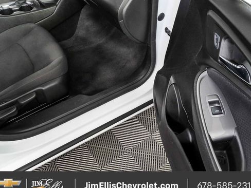 Used 2025 Chevrolet Malibu LT FWD image 22