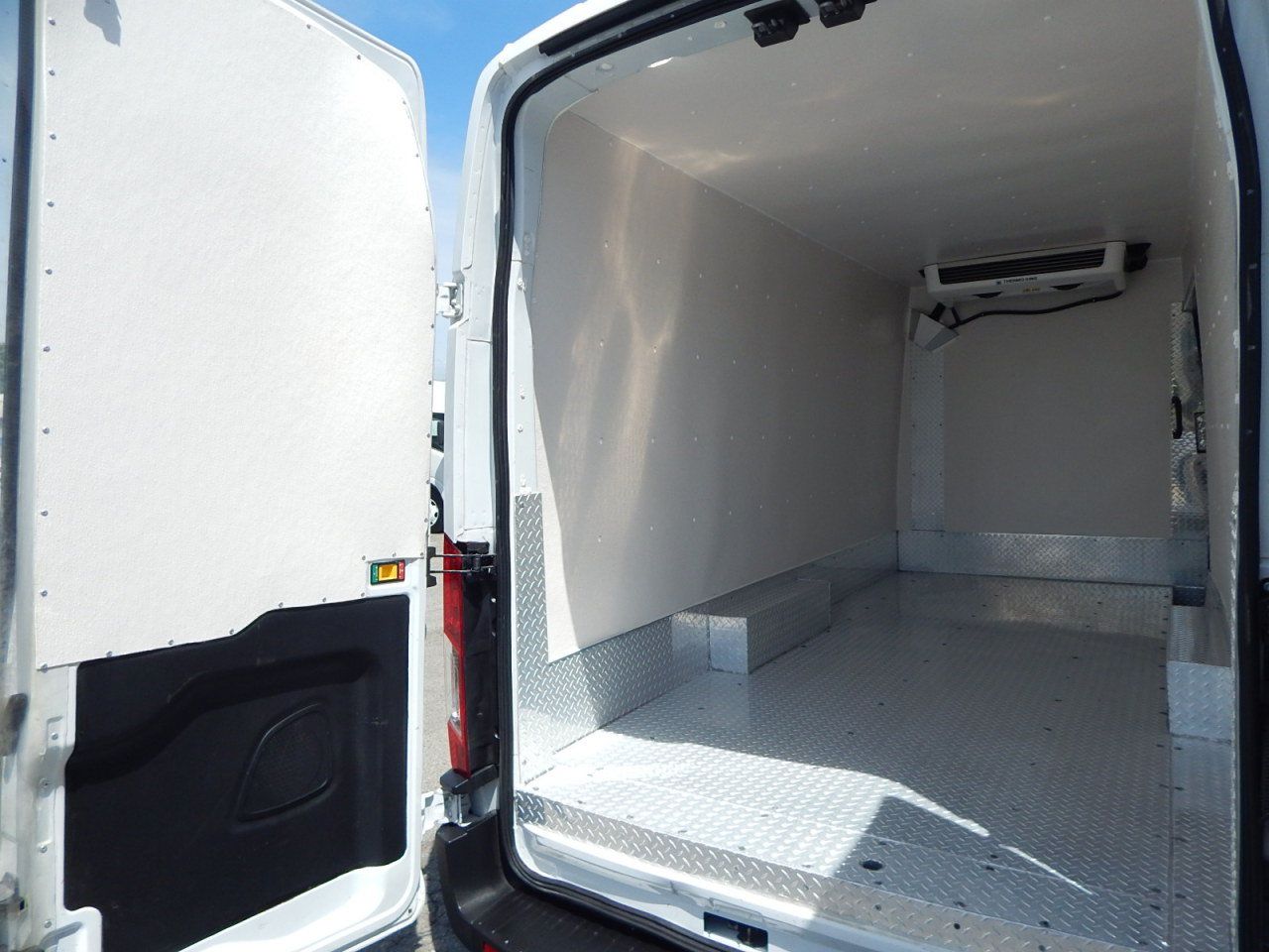 Used 2023 Ford Transit 250 148 High Roof Extended w/ Load Area Protection Package RWD image 12