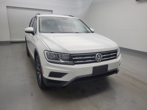Used 2020 Volkswagen Tiguan SE AWD/4WD image 14