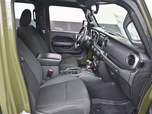Used 2021 Jeep Wrangler Unlimited Sport AWD/4WD image 10