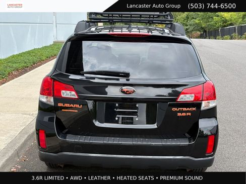 Used 2011 Subaru Outback 3.6R Limited AWD/4WD image 5