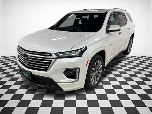 Certified 2022 Chevrolet Traverse Premier w/ LPO, Floor Liner Package AWD/4WD image 5