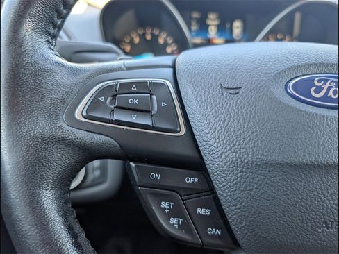 Used 2017 Ford Escape Titanium image 13