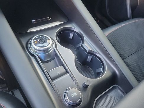 Used 2025 Ford Explorer ST image 18