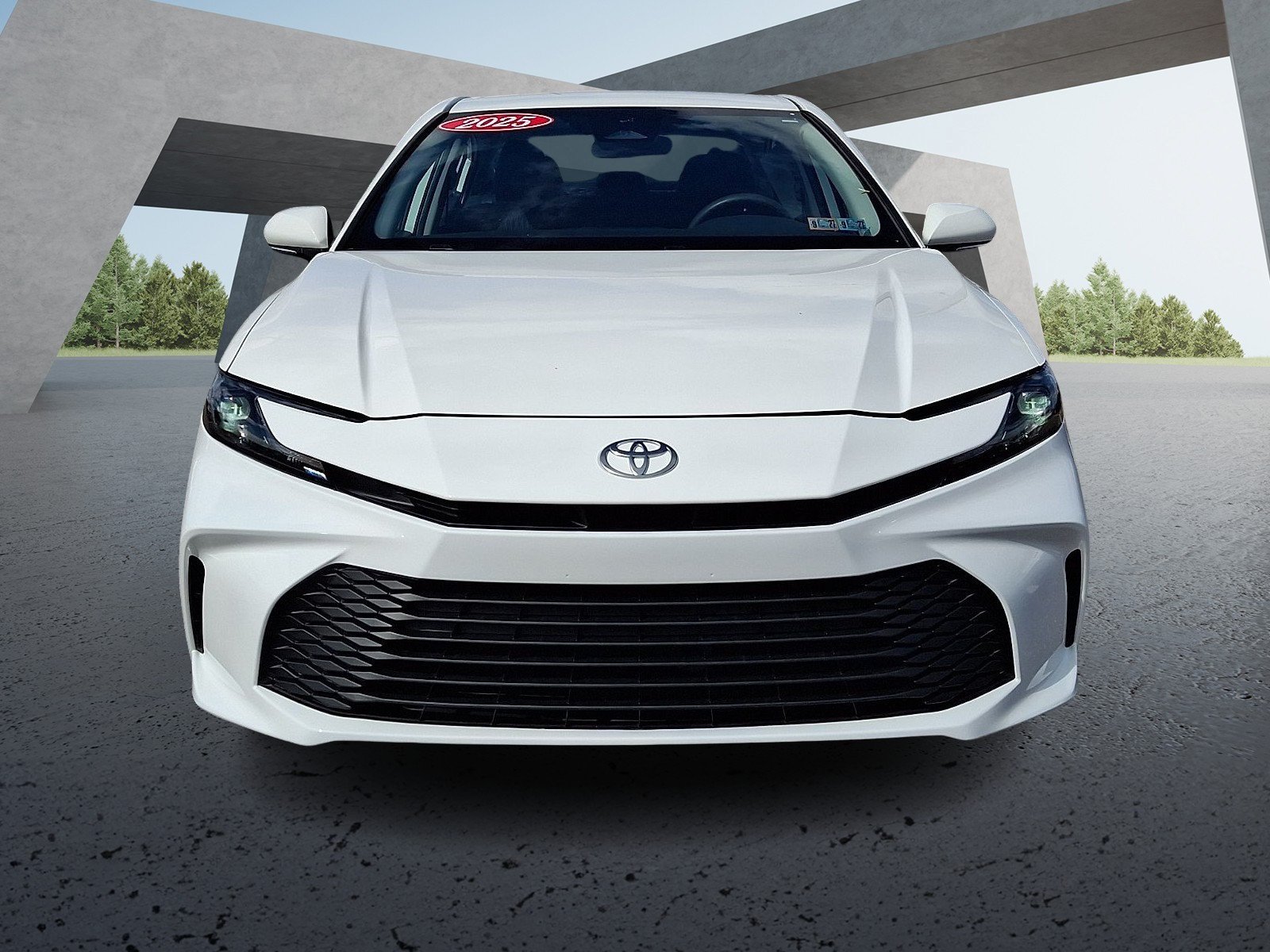 Certified 2025 Toyota Camry LE FWD image 2