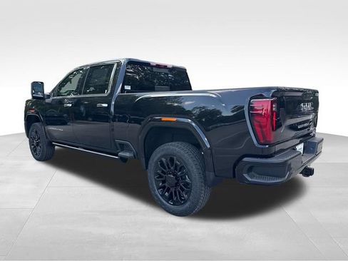 New 2026 GMC Sierra 2500 Denali Ultimate AWD/4WD image 3