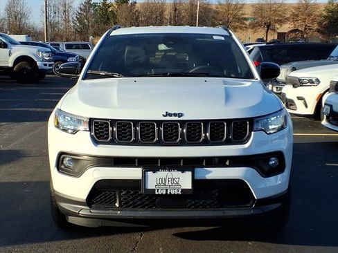New 2026 Jeep Compass Latitude image 22