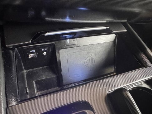 Used 2018 Genesis G80 3.3T Sport image 25