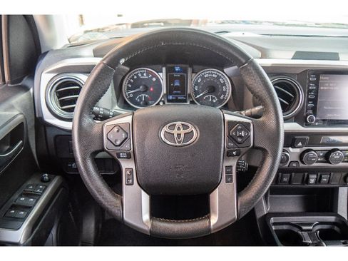 Used 2021 Toyota Tacoma SR5 AWD/4WD image 21