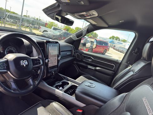 Used 2023 RAM 1500 Laramie AWD/4WD image 26