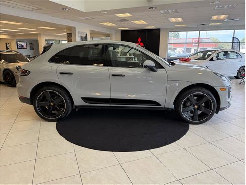 Used 2021 Porsche Macan S image 4