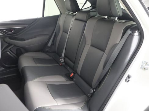 Used 2025 Subaru Outback Onyx Edition image 33