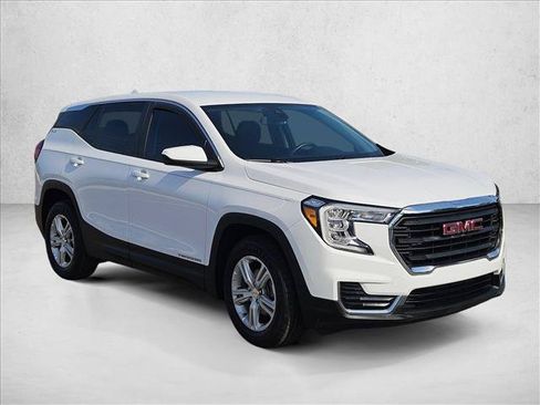 Used 2022 GMC Terrain SLE FWD image 3