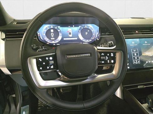 New 2025 Land Rover Range Rover SE image 19
