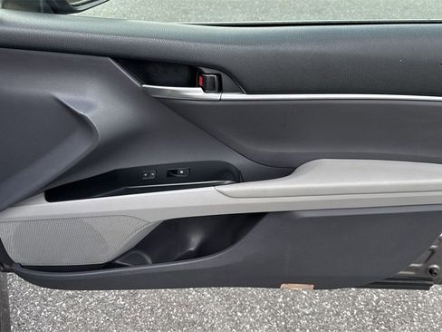 Used 2018 Toyota Camry L image 43