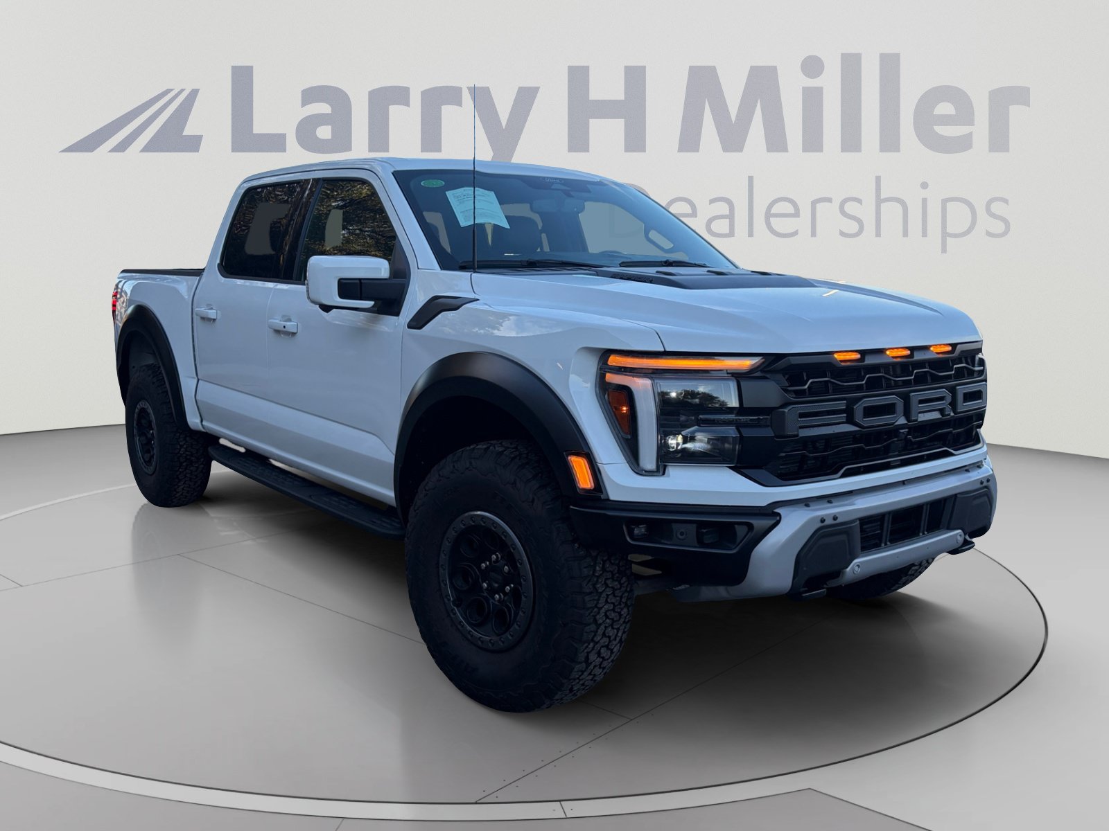 Used 2025 Ford F150 Raptor AWD/4WD image 7