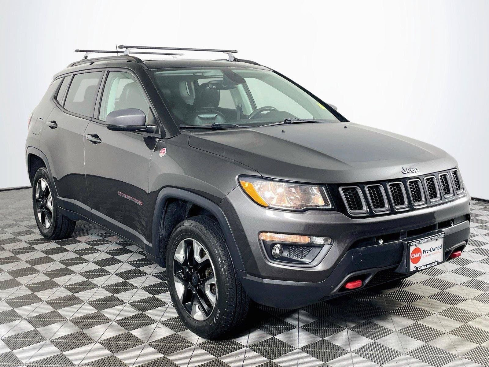 Used 2018 Jeep Compass Trailhawk w/ Cold Weather Group AWD/4WD image 1