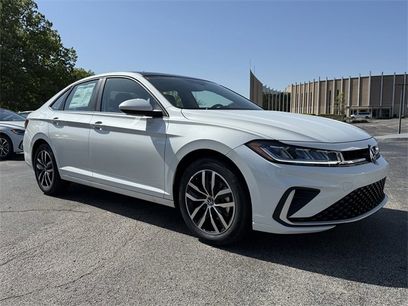 New 2025 Volkswagen Jetta SE