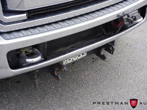 Used 2011 Ford F350 Lariat w/ Lariat Interior Pkg image 13