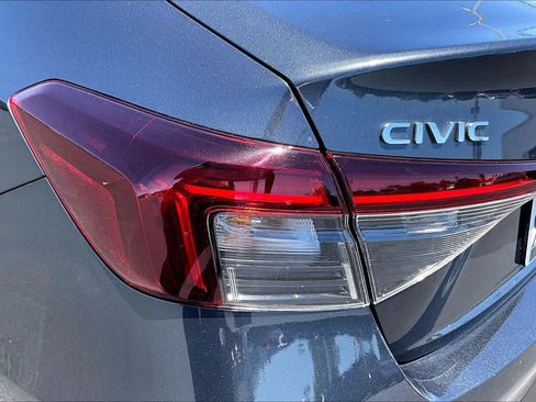 Used 2025 Honda Civic Sport image 28