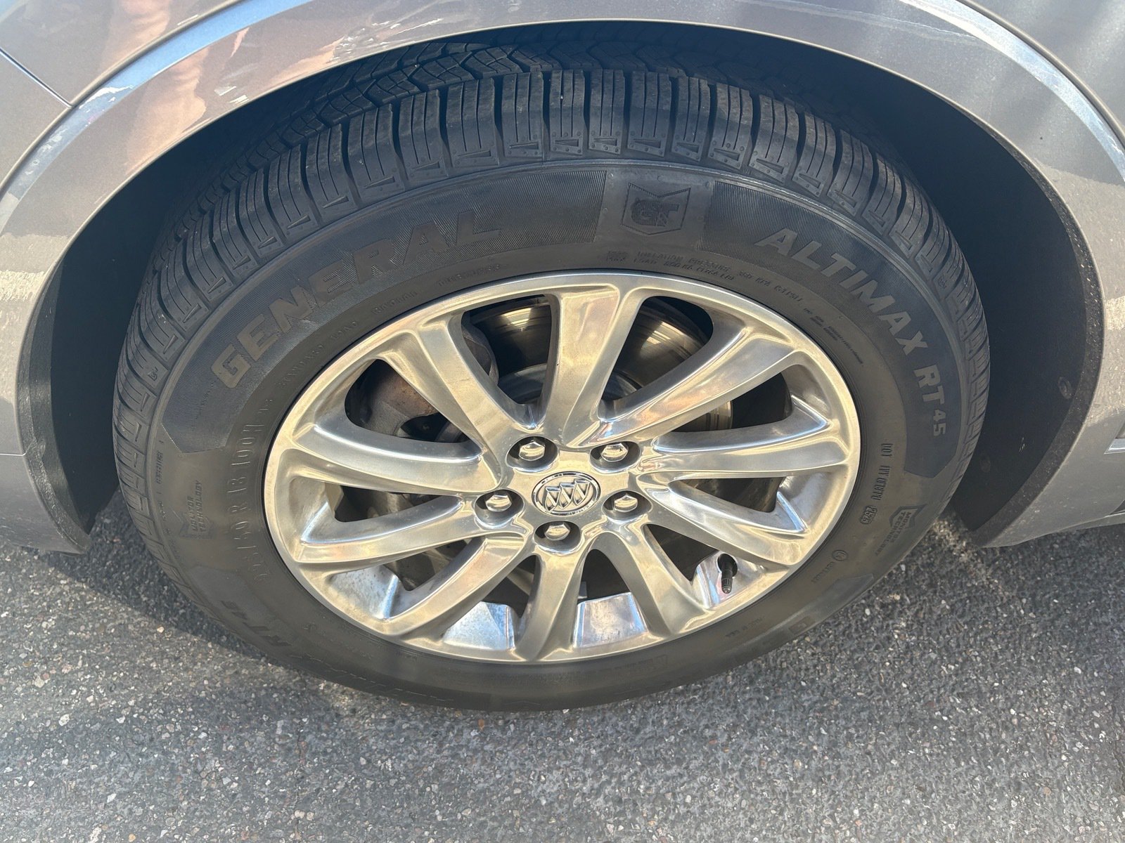 Used 2019 Buick Envision Essence w/ LPO, Active Package FWD image 5