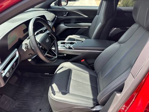 Certified 2024 Cadillac Lyriq Sport RWD image 18