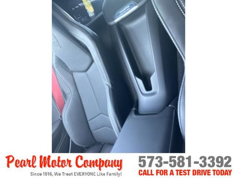 Used 2025 Chevrolet Corvette Z06 RWD image 20