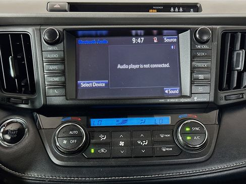 Used 2018 Toyota RAV4 XLE FWD image 21