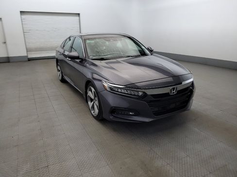 Used 2018 Honda Accord Touring image 13