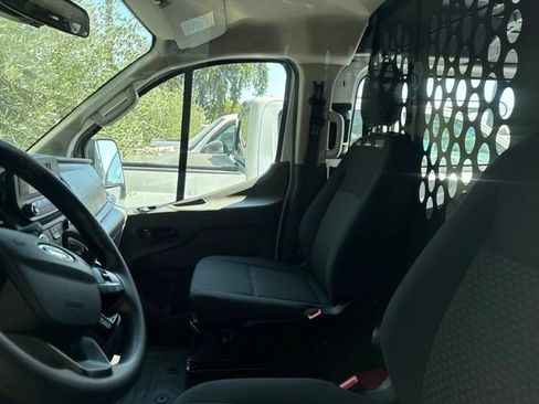 Used 2025 Ford Transit 250 Low Roof w/ Exterior Upgrade Package RWD image 3