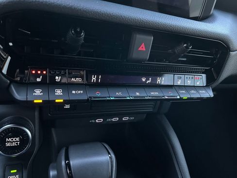 Used 2025 Toyota Land Cruiser image 26