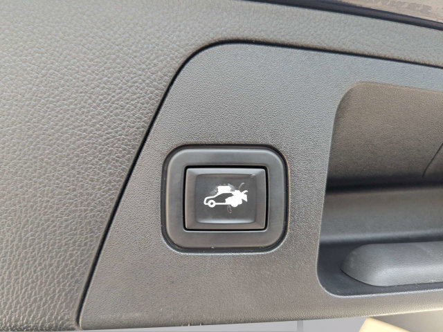 Used 2020 Buick Envision Essence FWD image 13