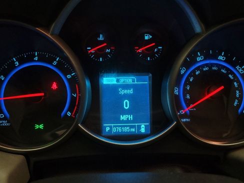 Used 2016 Chevrolet Cruze LS image 23