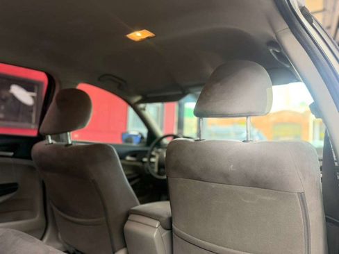 Used 2011 Honda Accord LX image 8