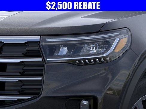 New 2026 Ford Explorer Active w/ Active Comfort Package image 18