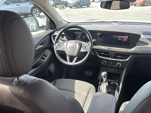 Used 2024 Buick Encore GX Preferred FWD image 25