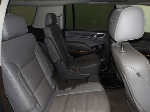 Used 2016 GMC Yukon XL Denali w/ Open Road Package AWD/4WD image 18