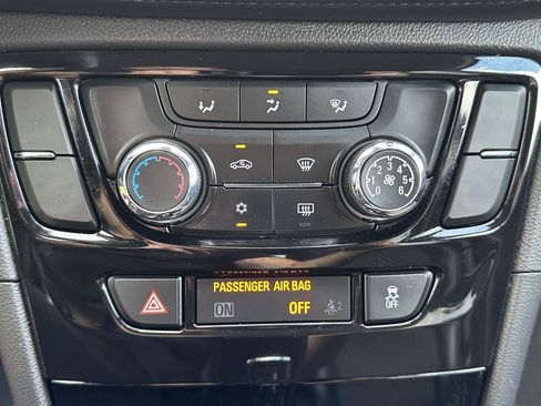 Used 2020 Buick Encore Preferred w/ Safety Package FWD image 57