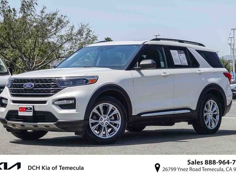 Used 2021 Ford Explorer XLT w/ Equipment Group 202A AWD/4WD image 1