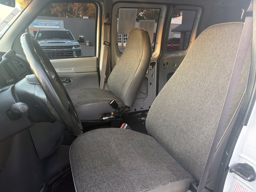 Used 1997 Ford E-150 and Econoline 150 RWD image 9