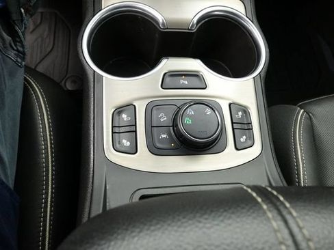 Used 2020 GMC Terrain Denali w/ LPO, Floor Liner Package AWD/4WD image 12