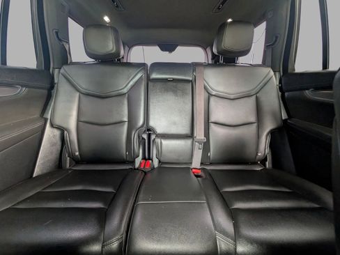 Used 2021 Cadillac XT6 Luxury w/ LPO, Floor Liner Package AWD/4WD image 29