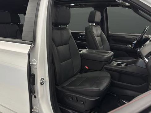 Used 2022 Chevrolet Suburban RST w/ Luxury Package AWD/4WD image 25