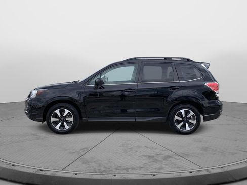 Used 2017 Subaru Forester 2.5i Limited AWD/4WD image 6
